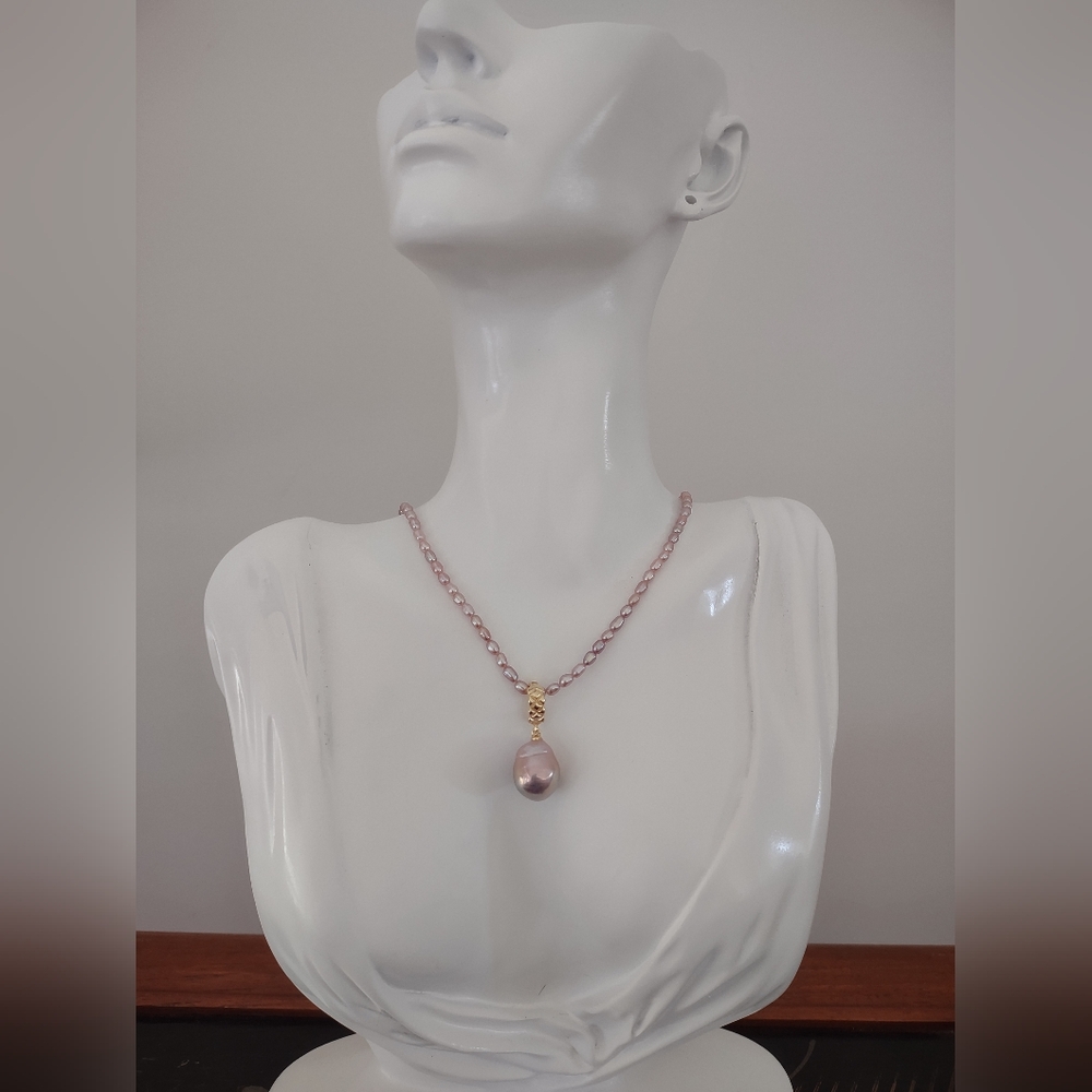 Baroque Pink Lavender Pearl Pendant Necklace
